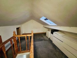 Loft Room- click for photo gallery